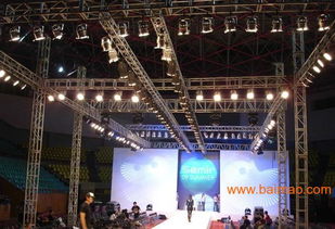 灯光音响与舞台特效设备租赁指南 电脑灯选购、生产厂家与价格解析